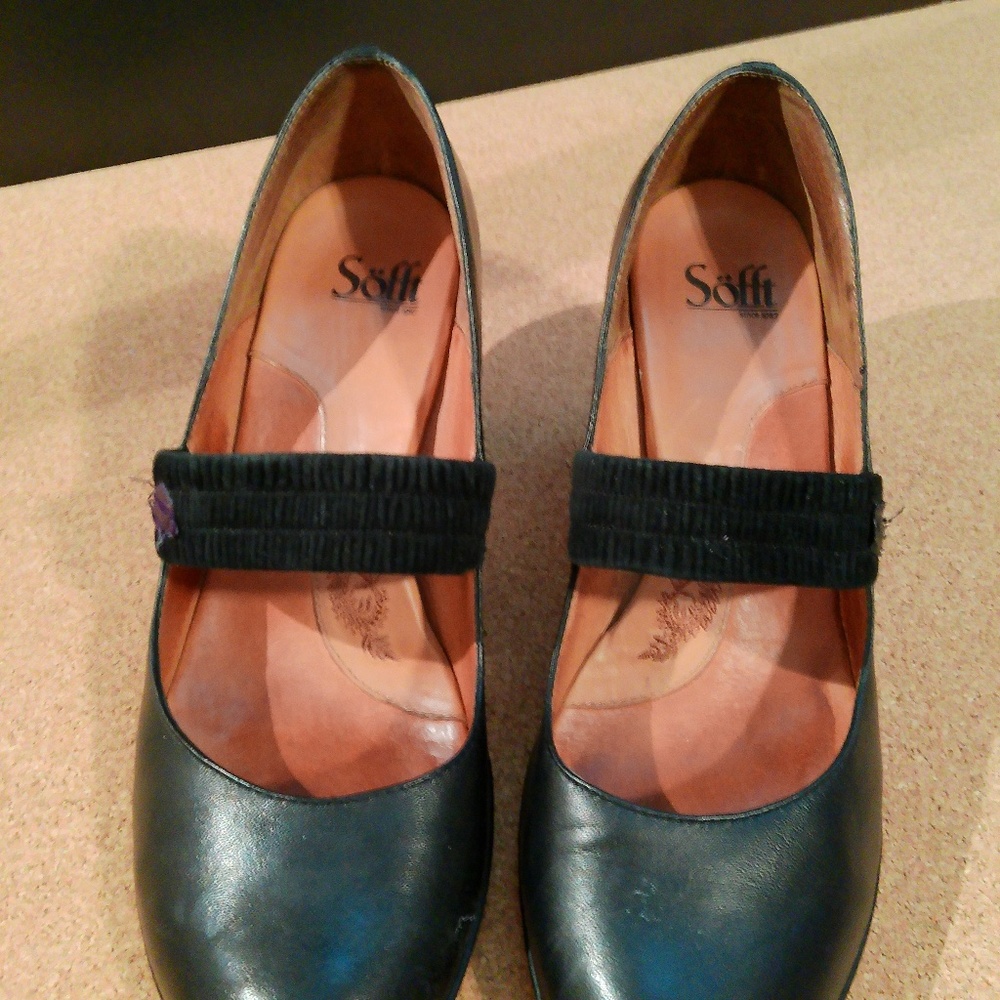 Sofft Black Leather Mary Jane Heel